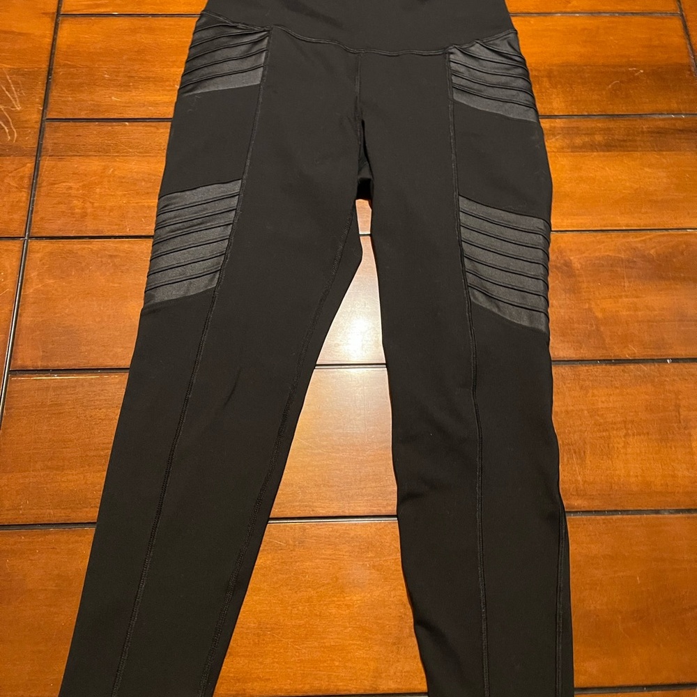 Old Navy Black High-Waisted Leggings